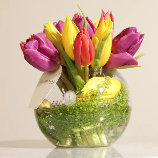 Velvet Moments Flower Vase