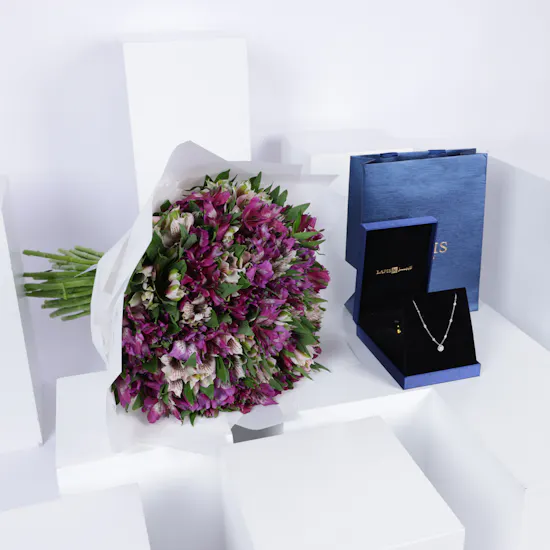 Lapis Diamond & Gold Necklace | Alstroemeria Bouquet