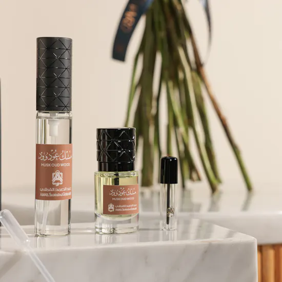 Abdul Samad Al Qurashi Musk Oud Wood | Heartfelt Harmony Flowers