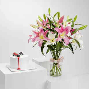 Voila White Forest Cake with Flowers Vase Voila White Forest Cake with Flowers Vase