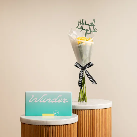Wunder Chocolate Box | Sunlit Roses Bouquet