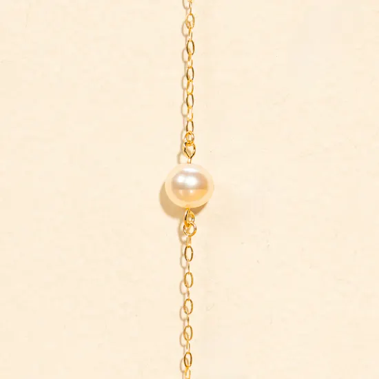 Miss L' Gold Chain with A Pearl Bracelet