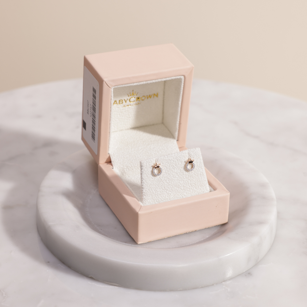 أقراط  التاج مرصع بالالماس  الأبيض