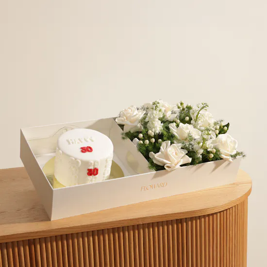 Floward Personalized Birthday Cake | Warm Flower Box