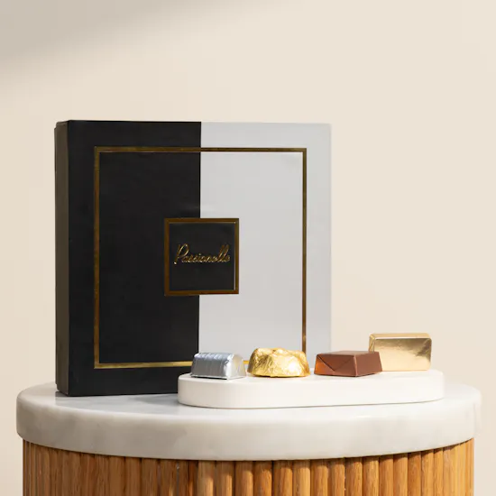 Passionelle Deluxe Chocolate Box