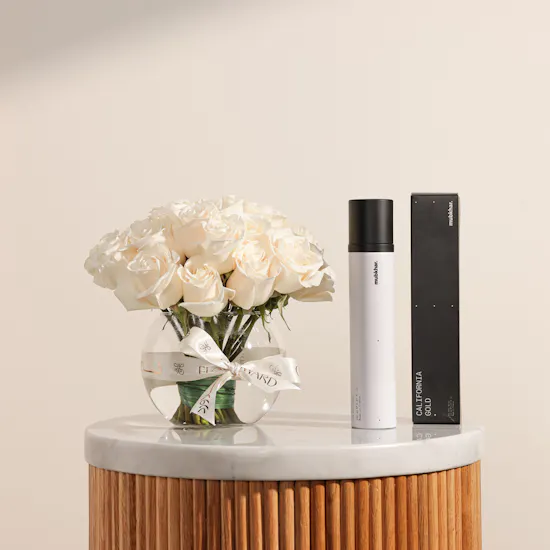 Mubkhar All Over Spray | White Roses Vase