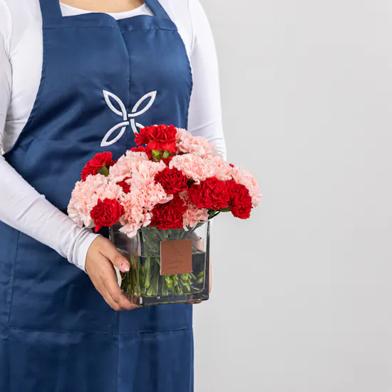 Blushing Ruby | Carnations Vase