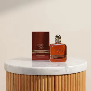 عطر سترونغر ويذ يو أمبر او دى بارفيوم للجنسين من إمبوريو أرماني | 100 مل عطر سترونغر ويذ يو أمبر او دى بارفيوم للجنسين من إمبوريو أرماني | 100 مل