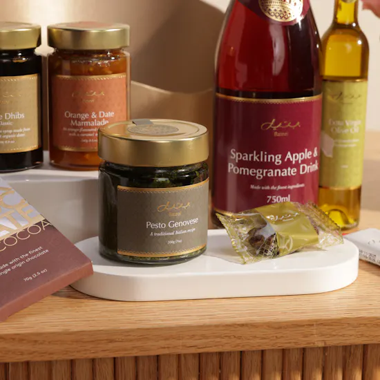 Bateel Mira Gift Hamper | Royal Fusion Flower