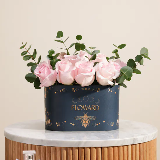 Sweetzerland Prestige Blue Chocolate Box | Smooth Melody Flower Box
