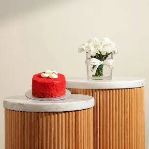 Floward Red Velvet Round Cake | Beautiful Days Flower Vase