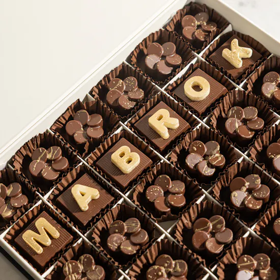 Floward Congratulation Medium Chocolate Box