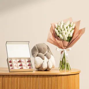 Hedeya Bunny Beige Baby Blanket | Floward Chocolate and Flowers 