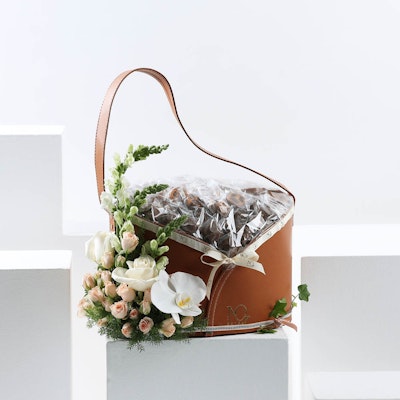  حقيبة شوكو لوكس الجلد من نور نوياو | زهور رقيقة