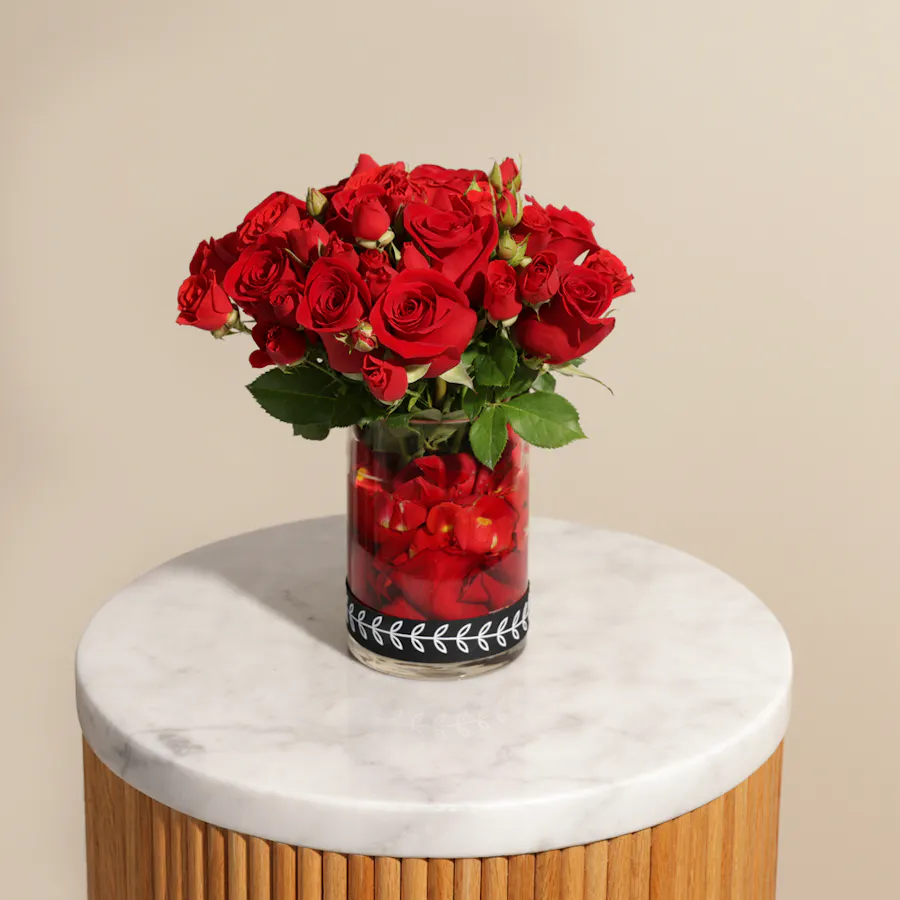 Red Roses Vase 4