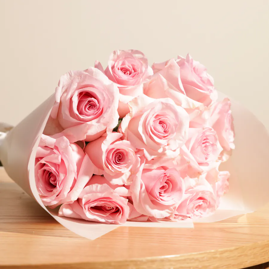 Gorgeous Pink Roses Bouquet  3