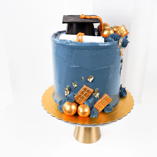 Floward Graduation Cake | Blue Rose Bouquet