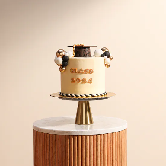 Floward Graduation Cake Class 2024