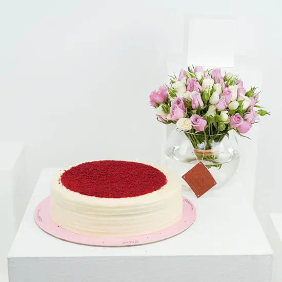 Munch Red Velvet Cake | Baby Roses