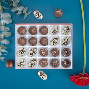 Floward Assorted Mixed Chocolates II - 20 Pieces 