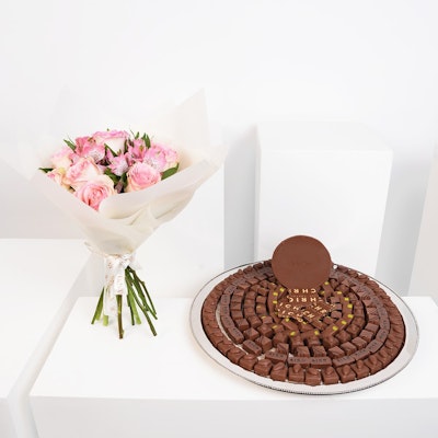 Rich Chocolate Tray 2 Kg | Rose Flowers
