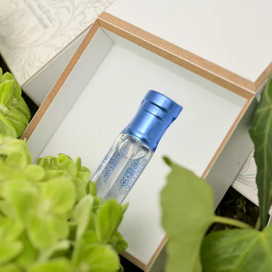 Abdulsamad Alqurashi Musk Favor | White Carnation
