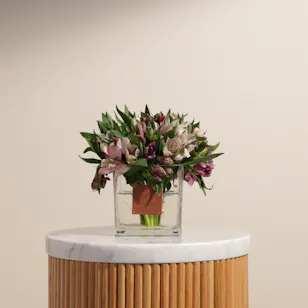 Delicate Petals | Glass Vase Delicate Petals | Glass Vase