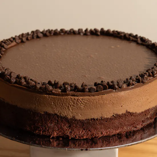 Floward Chocolate Mousse Cake | White Alstroemeria