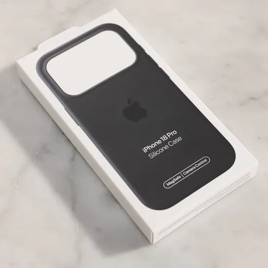 Apple iPhone18 Pro Black Silicone with MagSafe Mobile Case