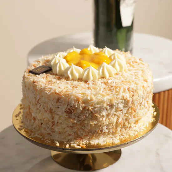 Sucre De Nada Coconut Mango Cake | Flowers Vase