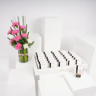 Laviviane Chocolate Favors Tray | Carnation Vase