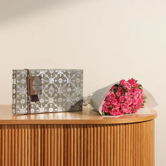 Soucolat Velvet Silver Box | Royal Flowers Bouquet