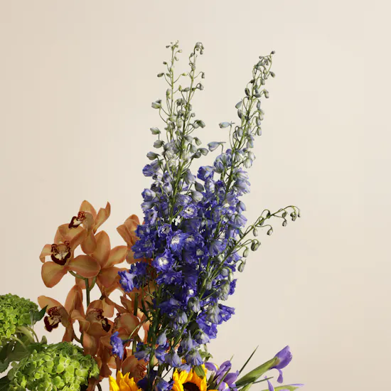 Artfeena Salwa Palace Astounding Flowers Gold-plated Vase