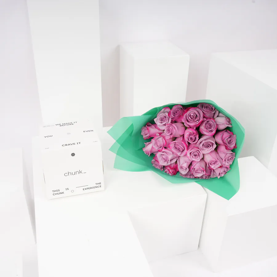Chunk Crunchy Berries Small Cake | Purple Bouquet 1
