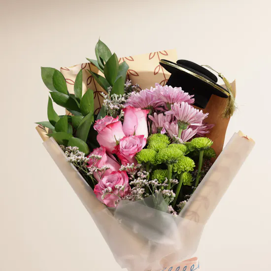 Graduation Hat | Festive Flowers