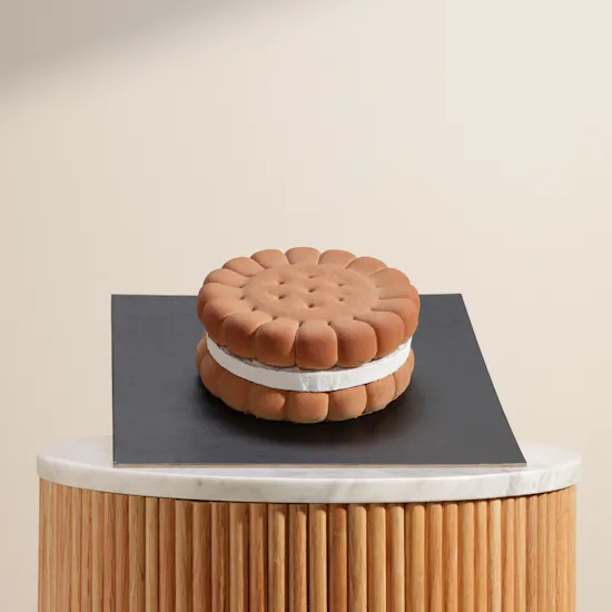 Dinara Kasko Lotus Cake