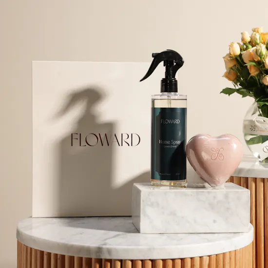 Floward Home Fragrance Gift Set | Warmth and Grace Flowers