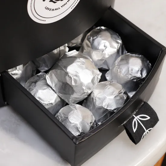 Birthday Wishes | Chocolates and Roses