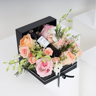 Mubkhar Gift Box | Roses Flowers