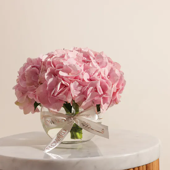 Lanai Perla Small Pink Candle | Pink Birthday Gift Balloon and Hydrangea Vase
