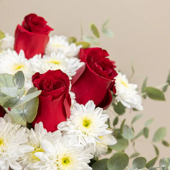 Elegant Flowers Vase