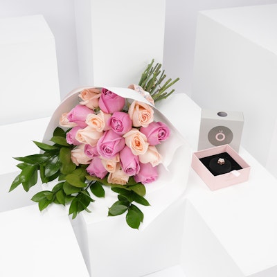 Pandora Jewelry with Lovely Roses Bouquet