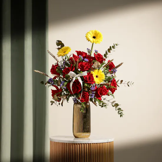 Luxe Radiance Flower Vase