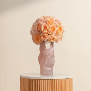Marvelous Peach Roses Vase Marvelous Peach Roses Vase