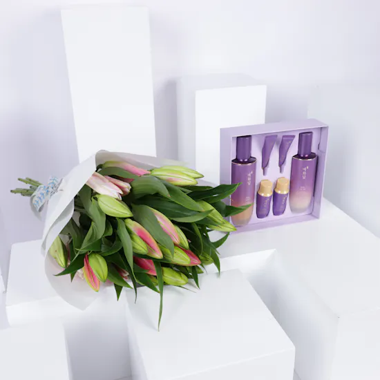 The Face Shop Yehwadam Ultimate Special Set | Lilies