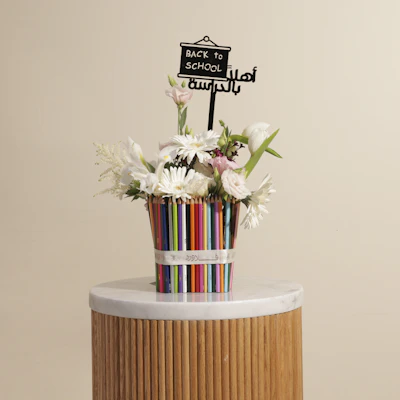 طقم أقلام ألوان خشبية من مكتبة جرير | زهور ملونة طقم أقلام ألوان خشبية من مكتبة جرير | زهور ملونة