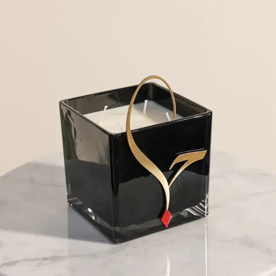 Nine Love Scented Candle | Black