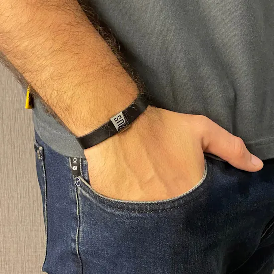Zus Flat Black Bracelet