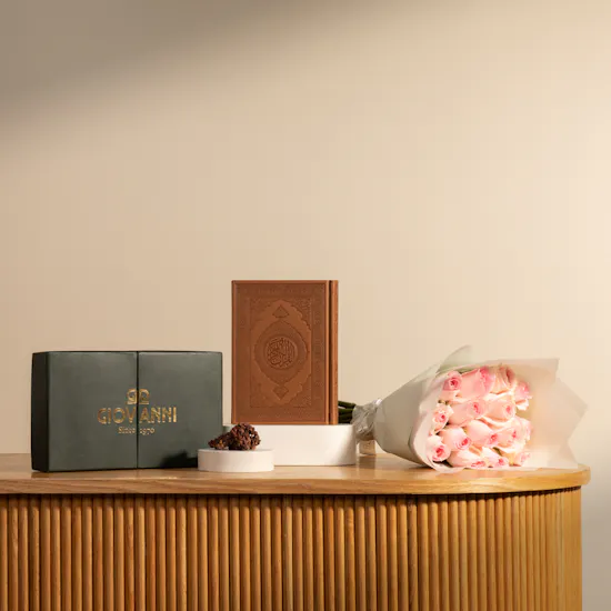 Giovanni Dark Nuts Caramelized Big Box | Tip of The Day Brown Holy Quran and Delight Flowers