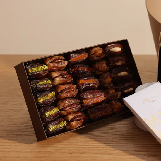 Bateel Mira Gift Hamper | Royal Fusion Flower
